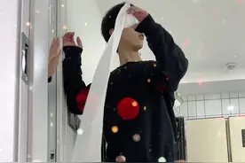 《上厕所送纸的仪式感》#李海棠的沙雕日常 #生活仪式感 #姐弟日常视频封面