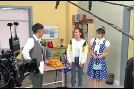 杜悦姐姐来客串啦～《我爱甜甜圈》现场拍摄的一段完整表演。视频封面
