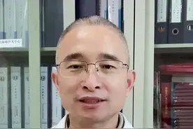 如果说男宝宝的蛋蛋里有硬块的话，有可能是其他的一些特殊情况，如果家长担心，可以到医院进行干预#健康 #育儿 视频封面