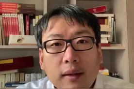 别怪女同志嘲讽男士不让座，女士优先车厢优先在哪儿呢？不过是沽名钓誉无事生非！#深圳 #女士优先车厢 #地铁 视频封面