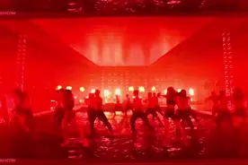 四闺女大型踩水超然现场#blackpink #jisoo #rosé #jennie #lisa视频封面