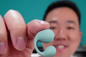 ambie耳夹式的耳机你见过吗？不用戴在耳道上，只要夹在耳朵上就好了视频封面