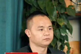#熊朝忠 #拳击 #搏击 #人物故事 #格斗 #世界冠军  拳王故事：任何事情都需要坚持，坚持就是胜利。视频封面