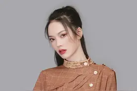 一个#女人 陪男人度过低谷期，怎么让他感激你？#婚姻#情感#梁宸瑜#抖音小助手视频封面