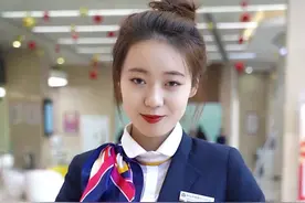 撩了一个银行小姐姐，结果……#侮辱性极强的操作 #撩妹视频封面