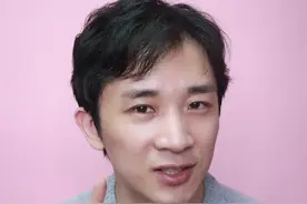 化妆卡粉怎么办？教你妆前保湿护肤视频封面