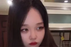 下次求求你们帮我开榴莲手指扎了好多 #韩国人 #开榴莲视频封面