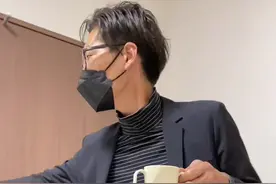 结婚那么多年，拓哉每天都会和我打声招呼再出门，没有一次例外…#日本生活 #夫妻 #远嫁视频封面