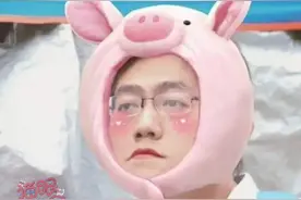 看来#李飞 有在好好纳税，咱们#时代峰峻 可是A级纳税人！大家可以放心上楼了吧#tfboys #时代少年团 #tf家族视频封面
