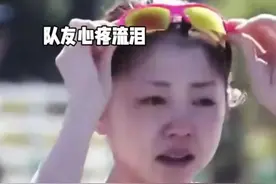 19岁女选手马拉松接力赛中途不慎摔骨折，双膝跪爬完成比赛。#体育精神永不言败 视频封面