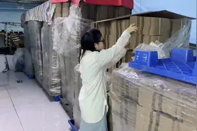 管理不知道我是老板，以为我是新员工，让我交保护费视频封面