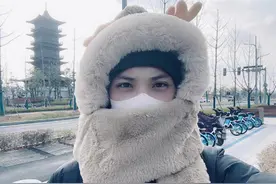 这是灵谷寺门面吧！视频封面