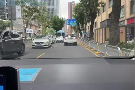 转弯的时候一定要先观察左边的来车#新手上路 #安全驾驶视频封面