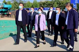 建湖高新区今年在建最大项目，该项目的产品主要将应用于工业车辆、新能源船舶、储能和工程机械等新能源细分领域市场。项目总投资60亿元，占地面积约500亩，项目建成达产后，预计可实现年销售收入达100亿。#中国制造 #新能源#招商引资#建湖未来可期 #美丽中国 视频封面