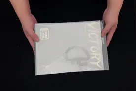 开箱一块800W白金电源，点评论区进店享超值折扣#开箱 #电脑装机视频封面