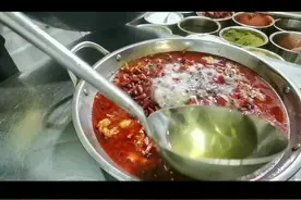 用水煮鱼的方法做了一个水煮兔，喜欢的朋友在评论区留言哈#成都盐井记鲜锅兔#抖音美食 视频封面
