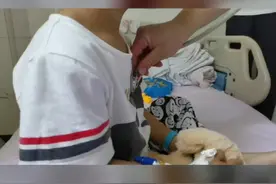 男童哭闹口唇青紫 ，一查竟是先心病！视频封面