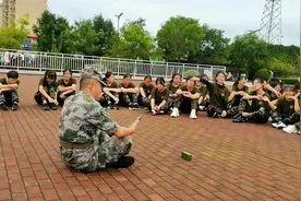总有些人,说好永远,却不欢而散;总有些事,虽陌路擦肩视频封面