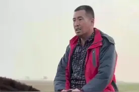 骑马花絮 小亮的表情包来了😂😂😂@抖音短视频视频封面