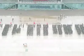 新兵团的“期末”考试！快来看看你们心心念的面孔吧。#新兵（陈冠中）视频封面