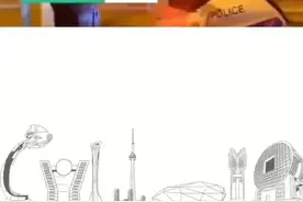 男子欲跳桥轻生，黑衣小伙前一秒还在嬉笑，下一秒的这个举动值得我们所有人点赞❤视频封面