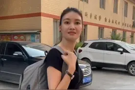 我就发现了，最近工厂怎么多了这么多厂长，还有谁是厂长的吗？@小随风🐬 @bb康（导演） @黎七头视频封面