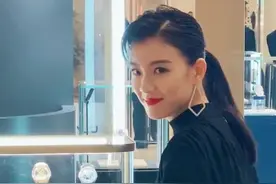 下了飞机就属你皮～🤣#雅玫 #中国机长视频封面