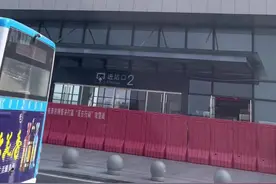 2012年9月28日运营至今给我们带来了极大的便利，去往上海或北京只需五到六小时……#湖北 #孝感北站 #高铁站@抖音短视频视频封面