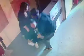 #真人密室逃脱 #监控下的一幕 😂😂😂刘哥被我们真实了😂😂😂视频封面