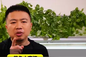 养鱼实用小知识：养鱼密度怎么算，有用你就点个赞！ #养鱼 #水族 #观赏鱼视频封面