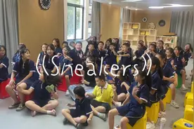 应该没人规定上课不能带墨镜吧？#唱歌 #小学生 #音乐课 #sneaker视频封面