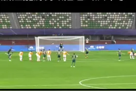 升超附加赛，三个视角演绎浙江能源绿城2:2绝平武汉卓尔后的欢呼！！！加油绿城！！！#中超 #中甲 #足球视频封面