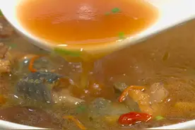 自己炖的鸡汤不香？你试试我这个做法#抖音美食创作人 #我在四川过秋天 #菌菇 #鸡汤 视频封面