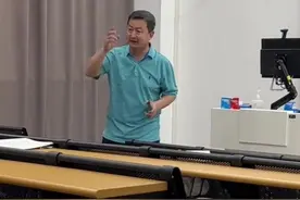 “学国际不忘本民族”这就是上大学的意义之一！视频封面