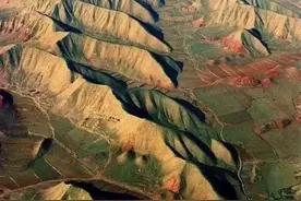 黄土高原面积很大，涉及好几个省，它到底是如何形成的呢？治理为什么这么难呢？黄河在古时候清过吗？我们有可能看见清清的黄河吗#地图 #历史 #黄土高坡 #黄河视频封面