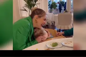 不管几岁 遇到帅哥就是很害羞啊☺️☺️☺️#人类幼崽 #帅哥 #可爱