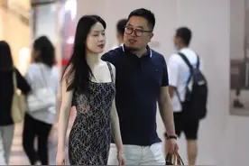 果然把女朋友打扮的漂漂亮亮，男人出门在外倍儿有面子！#美女 #情侣视频封面