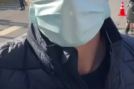 记者探访疫情下的西安：工作人员严格管控！愿疫情早日散去！#疫情防控 #西安 #最新消息视频封面