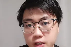 土里长出了麦子，可他们却贤土地脏。隐入尘烟最后隐入尘烟
#隐入尘烟 视频封面