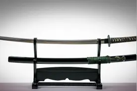 世界上最邪恶的刀第四名鄂钢！视频封面