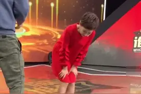 结束了猪年最后一次录制，我几乎爬回家的，不得不说，年纪大了，😣亲们新年快乐！视频封面
