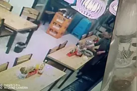男人爱拖地，会有好运气！！ 拖地不出汗，等于没有干！！视频封面