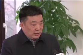 武汉市长周先旺：我们基于之前对疫情传播人与人有限性的判断，所以预警不够#武汉视频封面