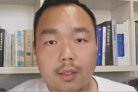 对于占用盲道停车，你怎么看？#停车 #人行道 #盲道 视频封面