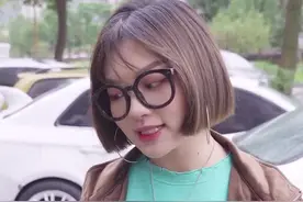 人在做天在看，这个故事告诉我们，千万不要重色轻友！#汽车 #闺蜜 #这波操作稳了视频封面