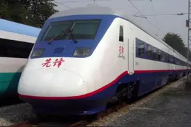 2001年5月，中国首款动力分散式高速动车组DJF2型“先锋号视频封面