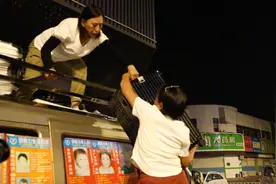 为什么我不困呢？ 看看相册里，太多的酸心和无助视频封面