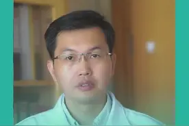 军训站军姿为什么会小腿浮肿？快来学习如何缓解#军训#开学#站军姿#医学科普 @抖音短视频 视频封面