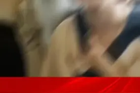 和 @阿竹（励志） 一起 #合拍 女孩被网友们称为“微笑姐姐”。姐姐将弟弟背在身上，而且他们的火车票还是全程站票，旁人看着都忍不住心疼这位姐姐，但是看着镜头中姐姐的笑容，却从中感受到了温暖和坚强#励志🔥 #感动 @DOU+小热门🔥粉丝千千万🔥 视频封面