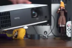 PS5和什么投影仪最搭 看看我的选择 #投影仪 #宅家 #主机游戏视频封面